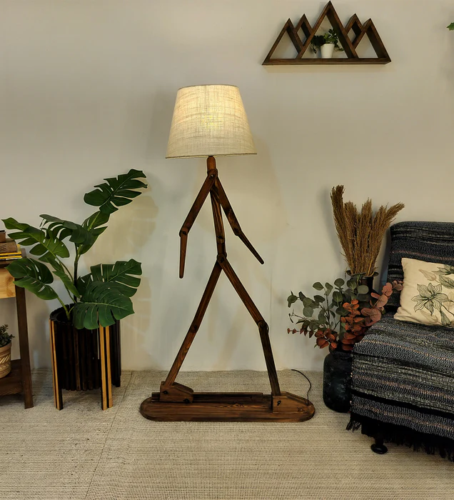 MoonWalker-Brown-Wooden-Floor-Lamp-1_72d592de-577d-4f6d-92a1-4791ff3ab795_637x700